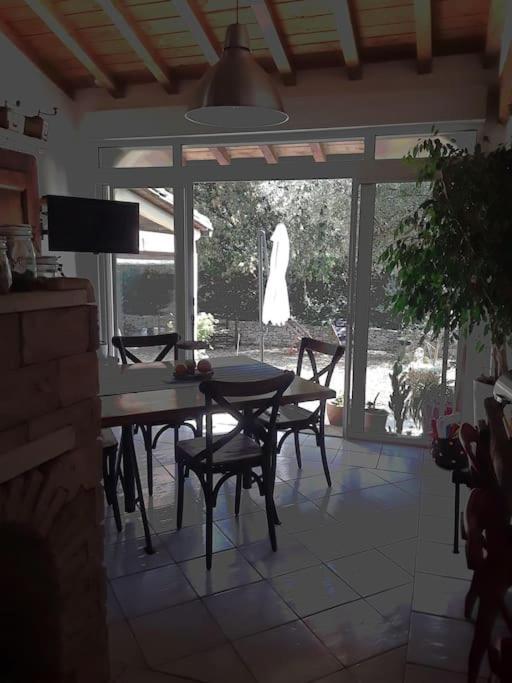 La Suite De Garlone Aujargues Bagian luar foto